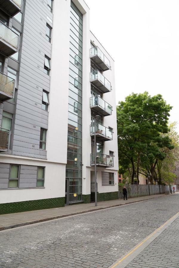 Serviced Apartment In Liverpool City Centre - Free Parking - Balcony - By Happy Days Exteriér fotografie