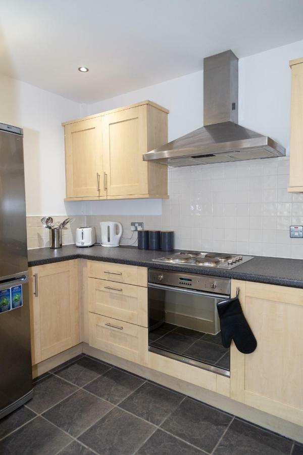 Serviced Apartment In Liverpool City Centre - Free Parking - Balcony - By Happy Days Exteriér fotografie