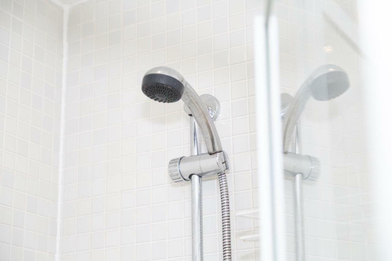Serviced Apartment In Liverpool City Centre - Free Parking - Balcony - By Happy Days Exteriér fotografie